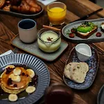 H18 - Boutique By Bqa *