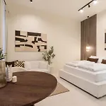 H18 - Boutique By Bqa דירה *