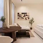 H18 - Boutique By Bqa דירה *